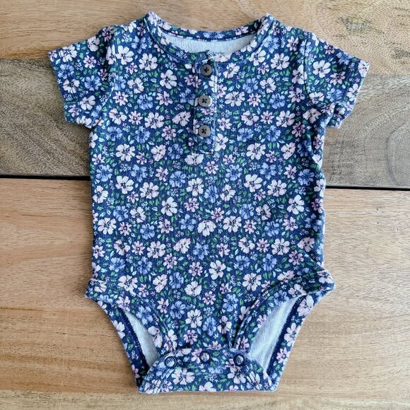 🧸 SALE! (5/$15, 8/$22, 12/$30) Carter’s bodysuit 3m floral blue onesie - Picture 1 of 4